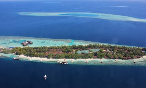 Huvahendhoo Island